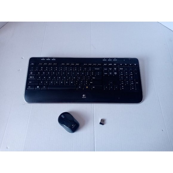 Logitech MK520 Advanced Wireless Keyboard & Mouse Combo K520 M187 Set - Picture 8 of 16